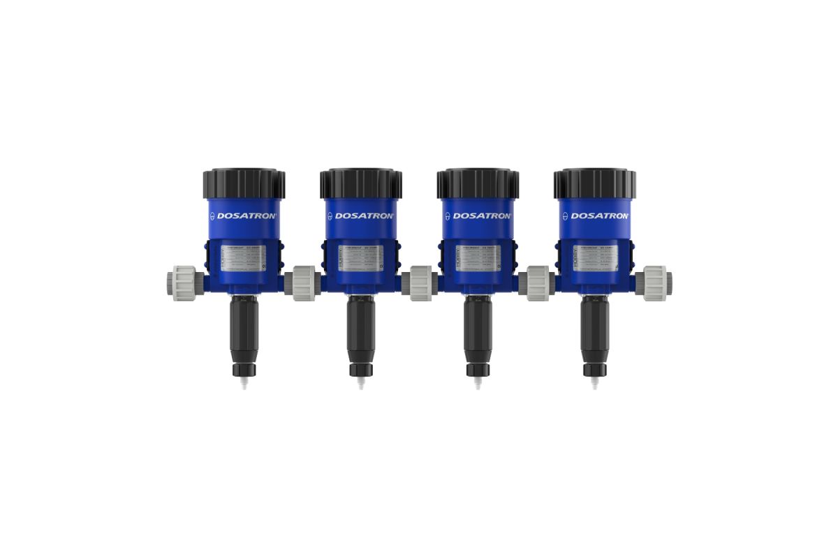 Dosatron SYSD15RE05VF water-powered dosing pump system with hobby cultivator, compact chemical injection device for precise watering.