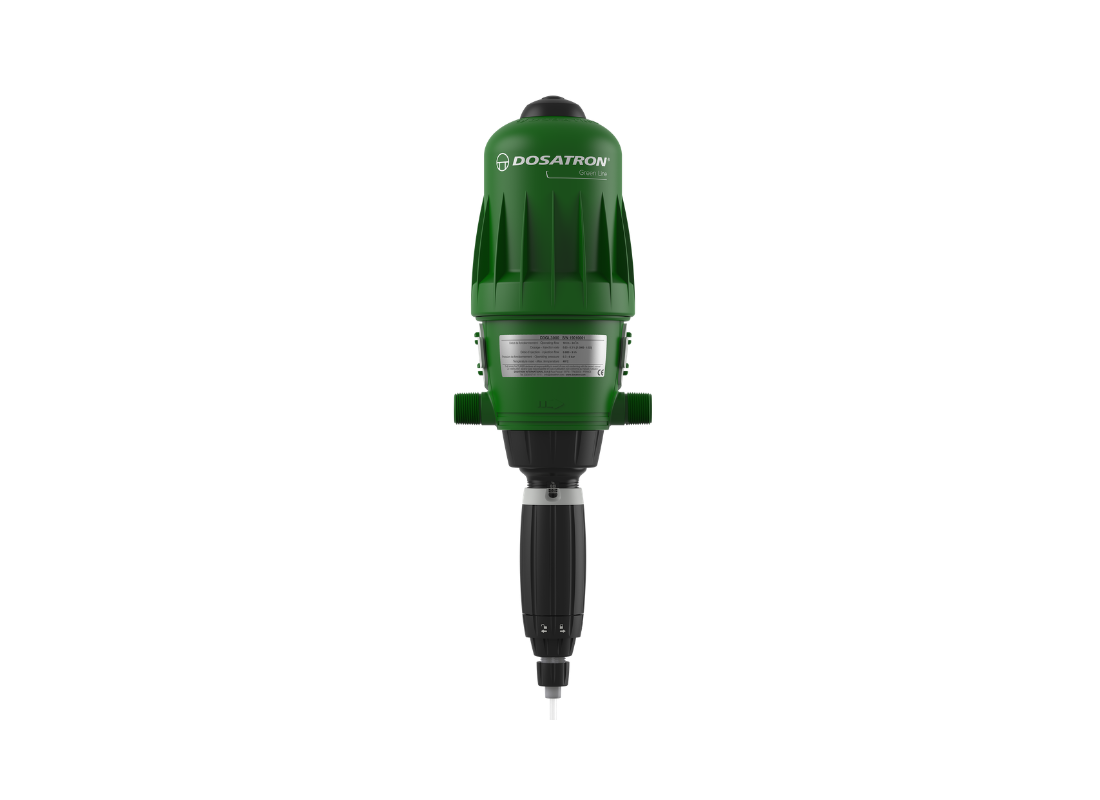 Dosatron Greenline D3GL3000VF water-powered dosing pump with adjustable 0.03–0.3% flow rate, used for precise chemical dosing.